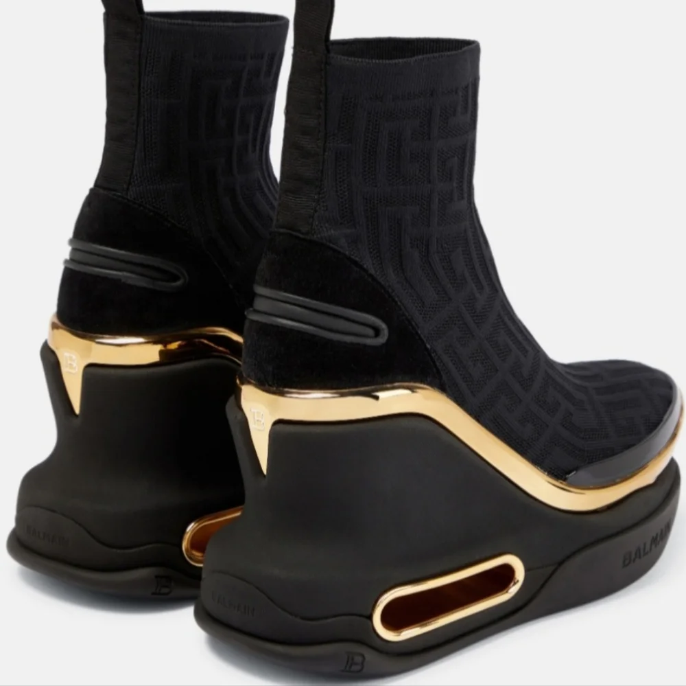 Shoes - Picture 3 of 3